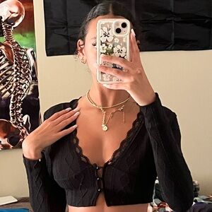 Black Long Sleve Crop top